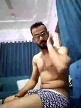 Snapshot of Alimohamed08 chatting on 04.08.26 Alimohamed08 online show from 04.08.26