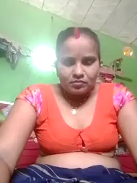 Snapshot of Shivani09900 chatting on 05.26.26 Shivani09900 online show from 05.26.26
