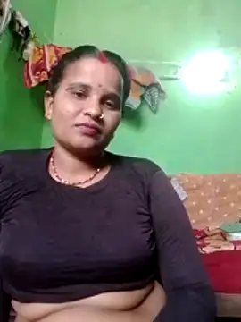 Snapshot of Shivani09900 chatting on 05.28.26 Shivani09900 online show from 05.28.26