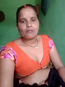 Snapshot of Shivani09900 chatting on 06.05.26 Shivani09900 online show from 06.05.26