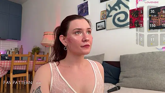 Snapshot of AurikTrix chatting on 06.16.26 AurikTrix online show from 06.16.26