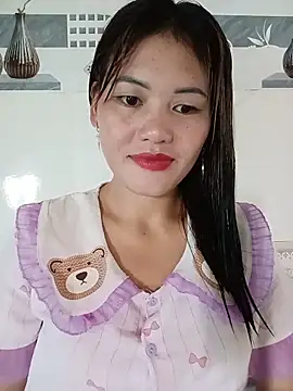 Snapshot of meg_06 chatting on 06.17.26 meg 06 online show from 06.17.26