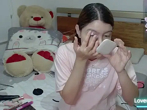 honey-blossom online show from 03.30.26