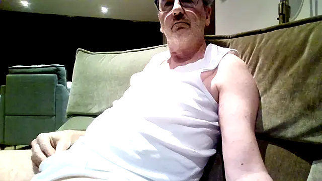 HotLucas66 online show from 04.26.26