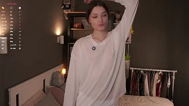 GussieGoold online show from 04.29.26