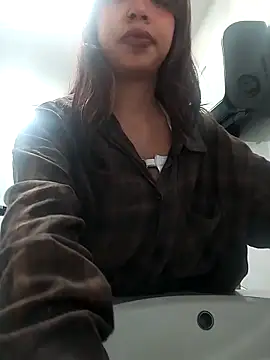 Snapshot of Atenea_7 chatting on 04.15.26 Atenea 7 online show from 04.15.26