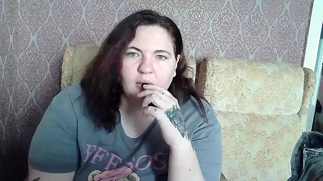 Snapshot of ElviraOreilllyX chatting on 03.30.26 ElviraOreilllyX online show from 03.30.26