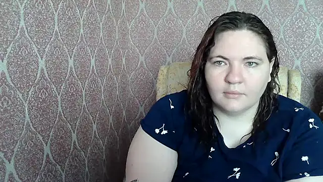 Snapshot of ElviraOreilllyX chatting on 04.13.26 ElviraOreilllyX online show from 04.13.26