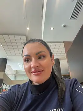 Snapshot of Simona_love777 chatting on 04.10.26 Simona love777 online show from 04.10.26