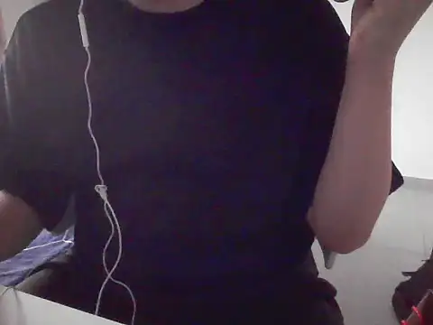 ZuJooo01 online show from 03.26.26