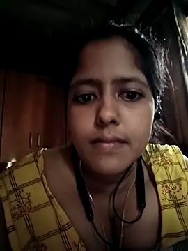 Snapshot of Aditi_sarkar chatting on 04.25.26 Aditi sarkar online show from 04.25.26