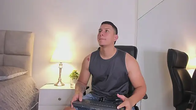 Chriss Diamond online show from 06.11.26