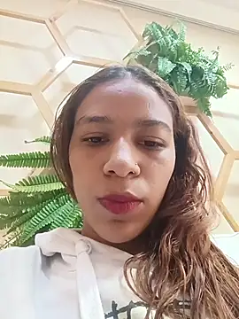 Snapshot of ValerieWoodsl chatting on 07.15.26 ValerieWoodsl online show from 07.15.26