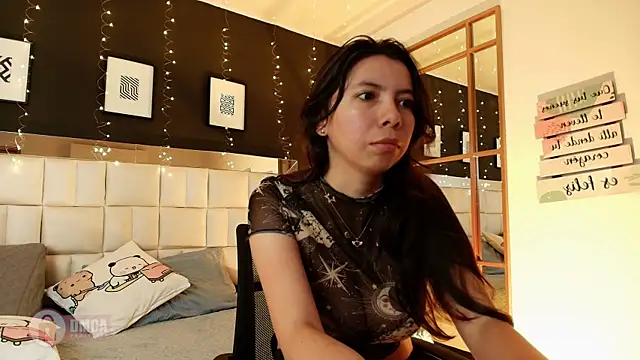 Snapshot of sunnie_windel chatting on 03.25.26 sunnie windel online show from 03.25.26