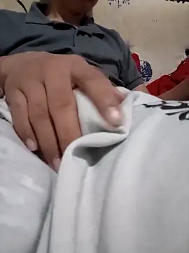 lat99005 online show from 04.08.26