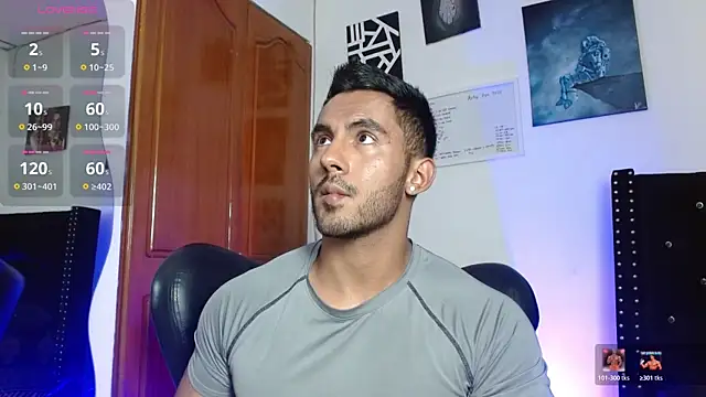 Snapshot of romanpearce_ chatting on 04.29.26 romanpearce online show from 04.29.26