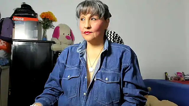Merlyna Goldenss online show from 04.30.26