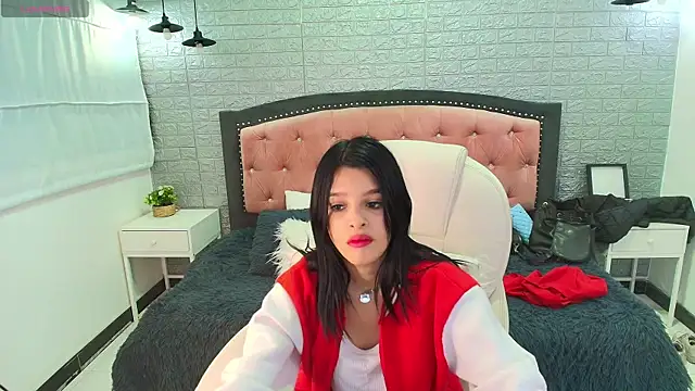 Snapshot of mia_velvetk chatting on 03.26.26 mia velvetk online show from 03.26.26