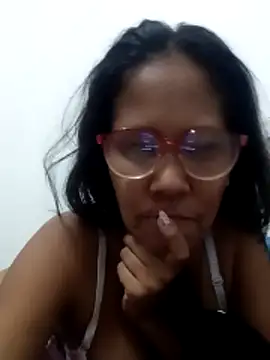 Snapshot of Karen_La_Flaca chatting on 04.02.26 Karen La Flaca online show from 04.02.26