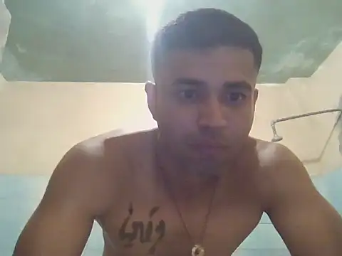 User 02  online show from 06.19.26