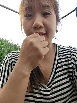 xinhxinh-cute online show from 04.12.26