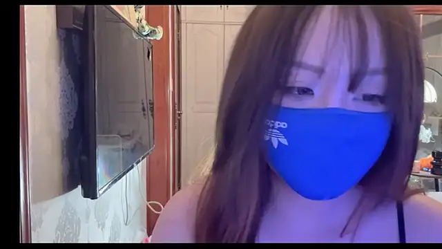 Snapshot of thelittlexx chatting on 06.03.26 thelittlexx online show from 06.03.26