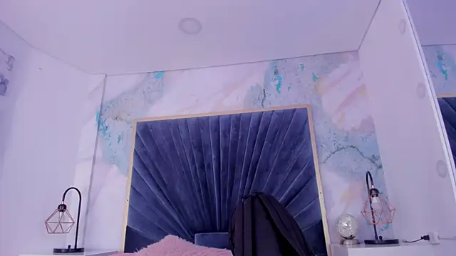 Derieri Blush online show from 07.14.26
