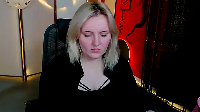 KathyBriggs online show from 04.28.26