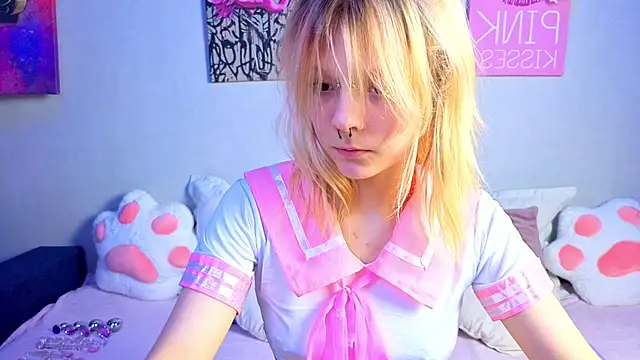 Snapshot of PerryKitty chatting on 06.11.26 PerryKitty online show from 06.11.26