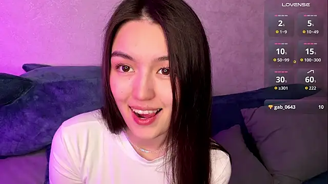 Snapshot of lilysolar chatting on 05.05.26 lilysolar online show from 05.05.26