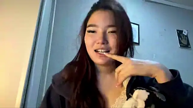 Snapshot of LammingLoner chatting on 05.20.26 LammingLoner online show from 05.20.26