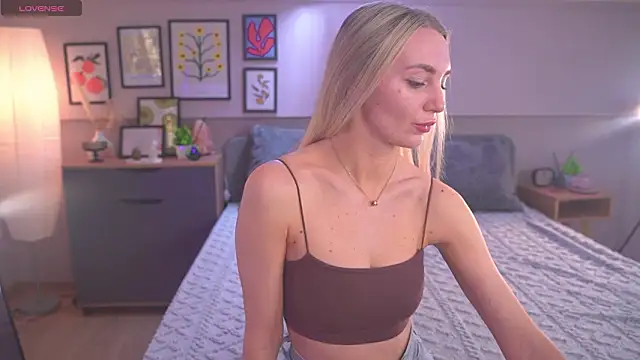 Snapshot of Sweety_Becky chatting on 03.29.26 Sweety Becky online show from 03.29.26