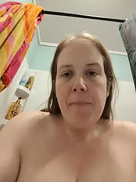 Snapshot of 023thickandjuicy07 chatting on 06.25.26 023thickandjuicy07 online show from 06.25.26