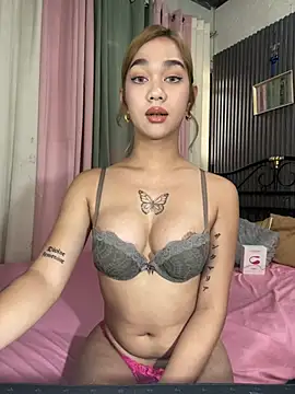Snapshot of xElisParadisex chatting on 06.05.26 xElisParadisex online show from 06.05.26