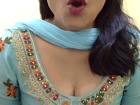 Shivi girl online show from 03.28.26