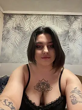 Snapshot of LinaSherman chatting on 03.28.26 LinaSherman online show from 03.28.26