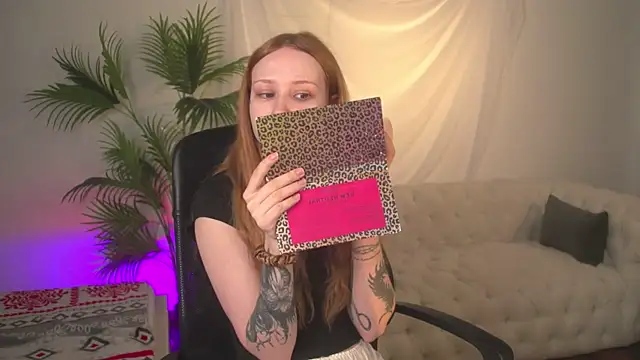 Snapshot of zoeforrd chatting on 05.07.26 zoeforrd online show from 05.07.26