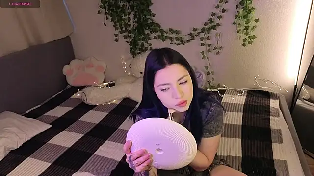 honey cherrry online show from 06.17.26
