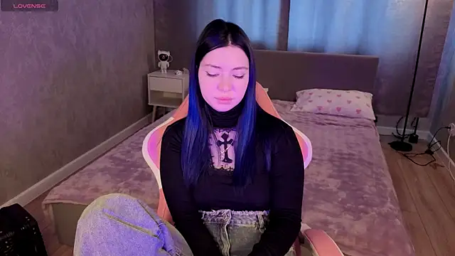 honey cherrry online show from 06.18.26