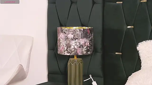 BiancaVitale online show from 06.12.26