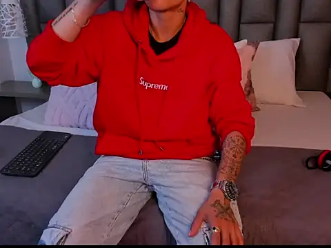 ZoeGrey online show from 04.11.26