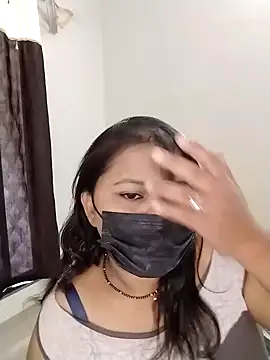 Snapshot of Hoty_bhabii chatting on 04.20.26 Hoty bhabii online show from 04.20.26