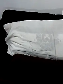 Snapshot of sultrydiva00 chatting on 04.11.26 sultrydiva00 online show from 04.11.26