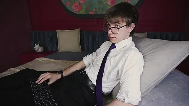 Snapshot of DaveBevy chatting on 07.17.26 DaveBevy online show from 07.17.26