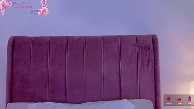 MoollyLove online show from 06.25.26