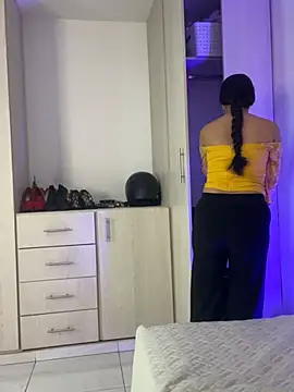 babylexi18 online show from 04.30.26
