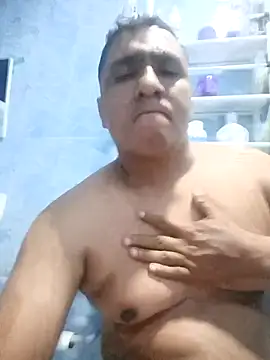 Snapshot of luis20212 chatting on 04.20.26 luis20212 online show from 04.20.26