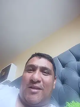 Snapshot of luis20212 chatting on 05.31.26 luis20212 online show from 05.31.26