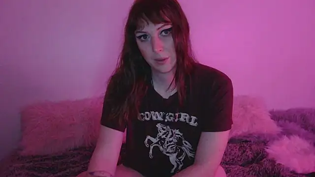 Snapshot of April__kittyy chatting on 05.18.26 April kittyy online show from 05.18.26