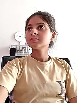 TANU01990 online show from 03.31.26